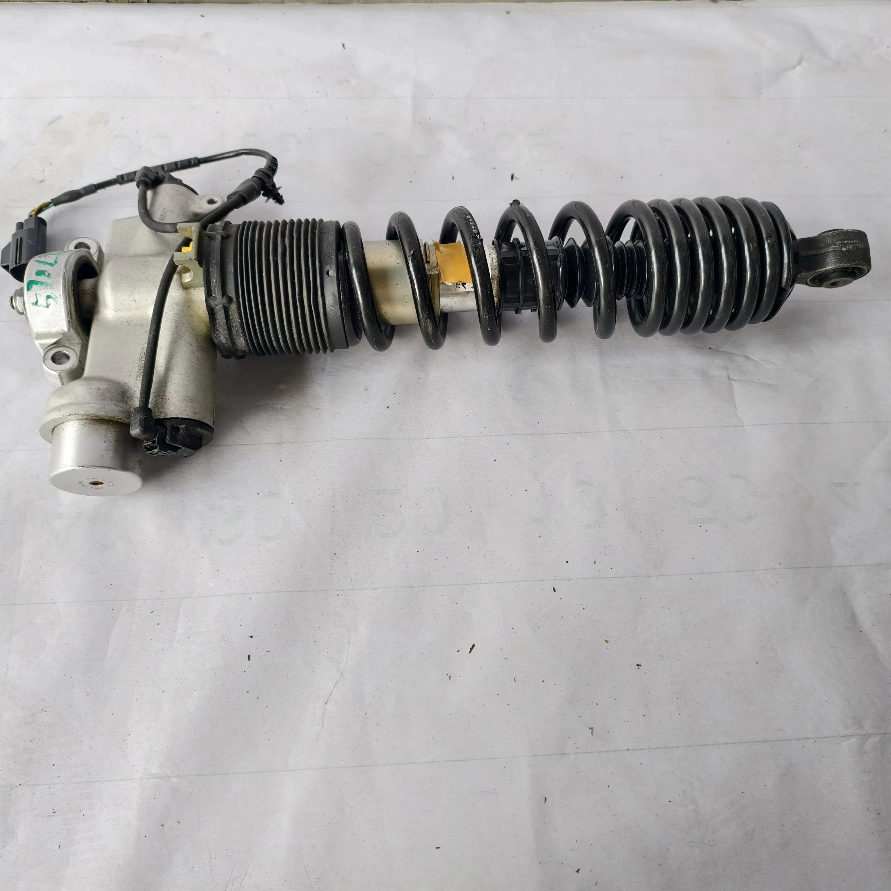 Hot-selling High Performance Automotive suspension system Auto Spare Parts Front shock absorber For Mclaren 570S 540S